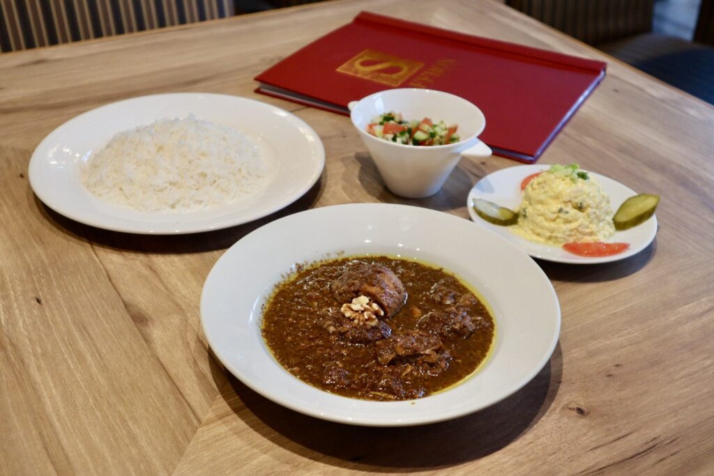 フェセンジャーン