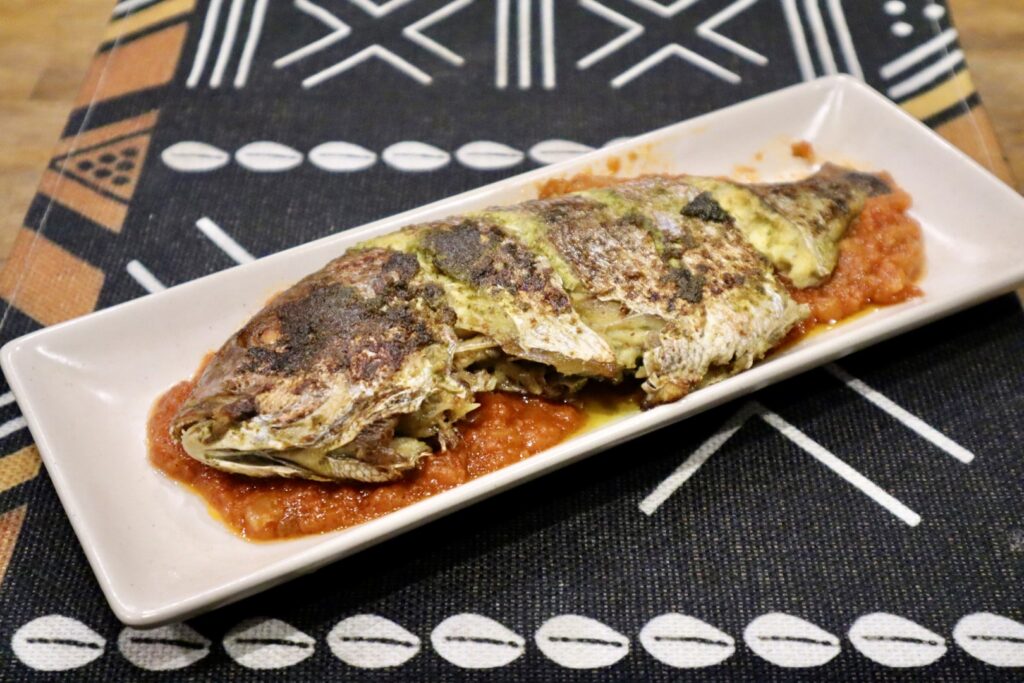 魚の炭火焼き