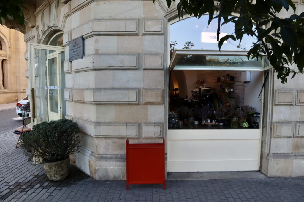 Lokal-Cafe-Bakery
